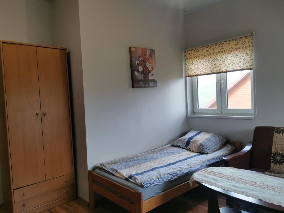Pokoje Goscinne Agnes Sanok Esterno foto